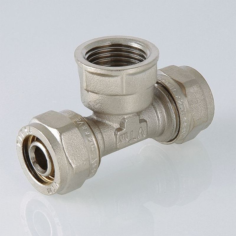 Тройник с переходом на ВР 20 x 1/2"